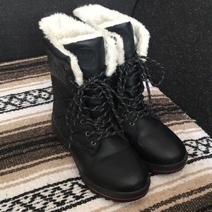 Degrees Canada Winter Boots 🇨🇦